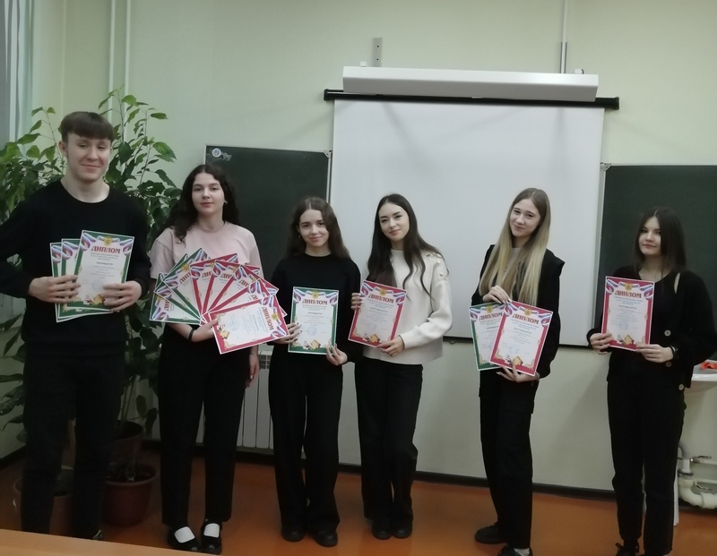 Награждение победителей и призеров школьного этапа Всероссийской олимпиады школьников.